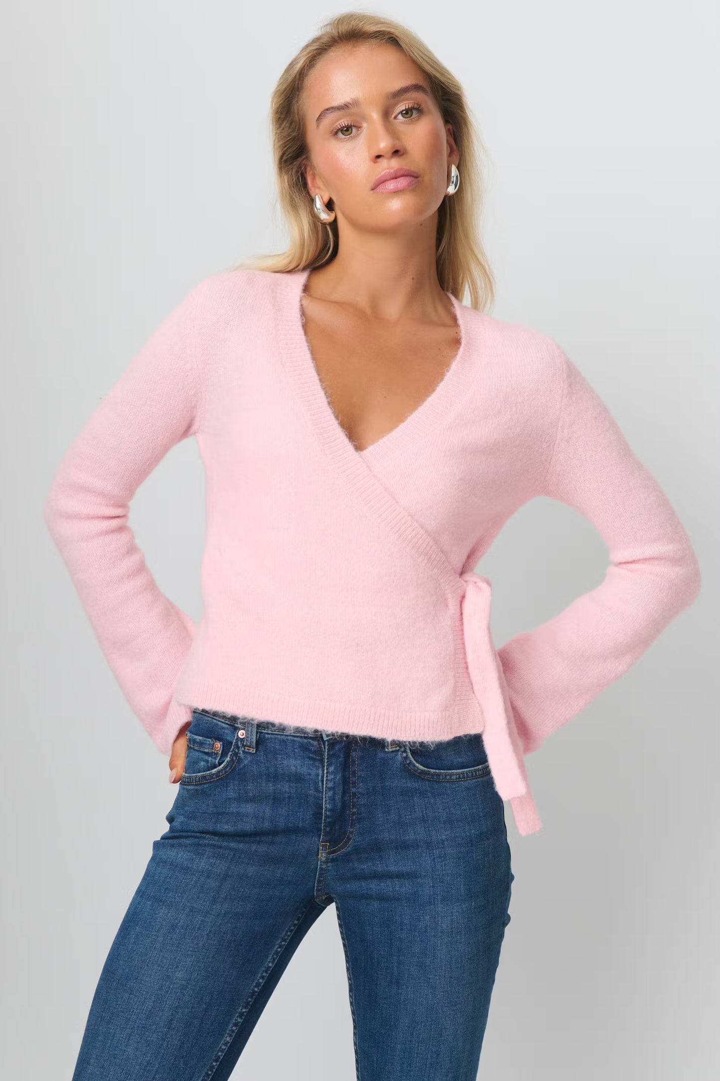 ESSENTIAL KNITTED WRAP CARDIGAN